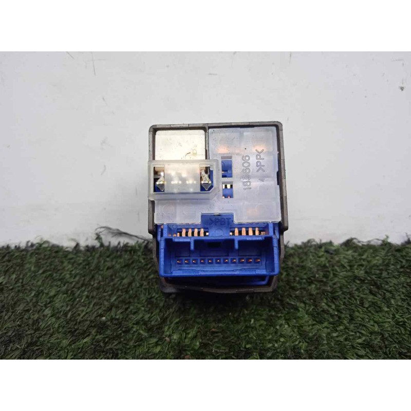 Recambio de mando retrovisor para toyota auris 1.4 turbodiesel cat referencia OEM IAM 8487002060  