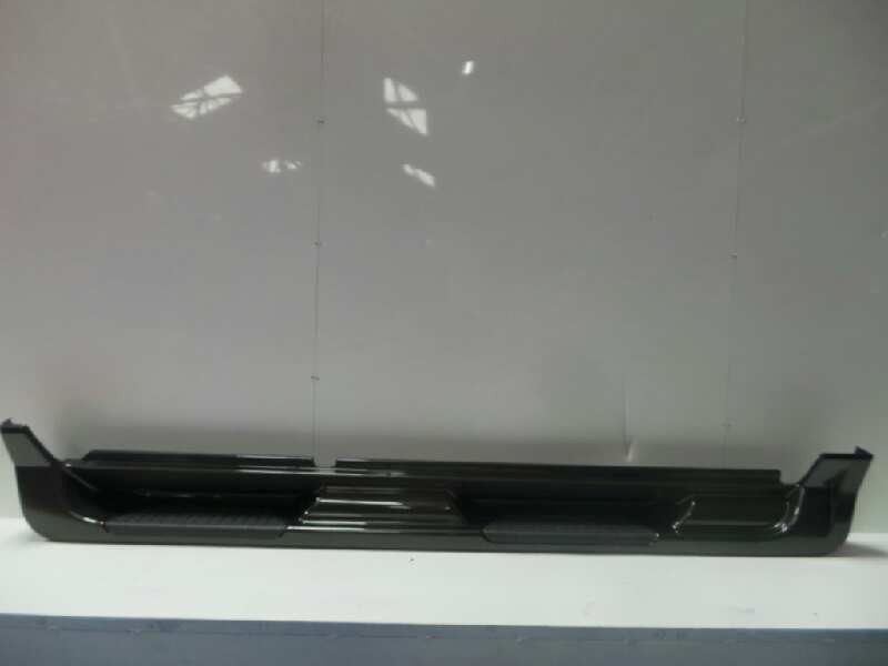 Recambio de estribo para kia sportage referencia OEM IAM P83701F010 NUEVO ESTRIBERAS