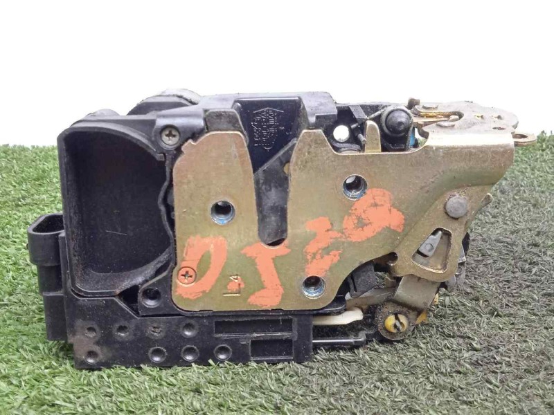 Recambio de cerradura puerta delantera izquierda para daewoo kalos 1.4 cat referencia OEM IAM SINREFERENCIA 2.PINES 