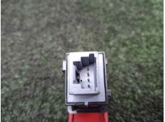 Recambio de warning para toyota auris 1.4 turbodiesel cat referencia OEM IAM 8433202131 4.PINES  2