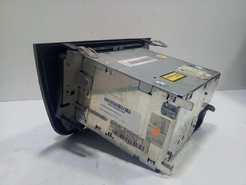 Recambio de sistema audio / radio cd para seat leon (1p1) 1.9 tdi referencia OEM IAM 1P1035152N87-7645671366  RADIO+CD