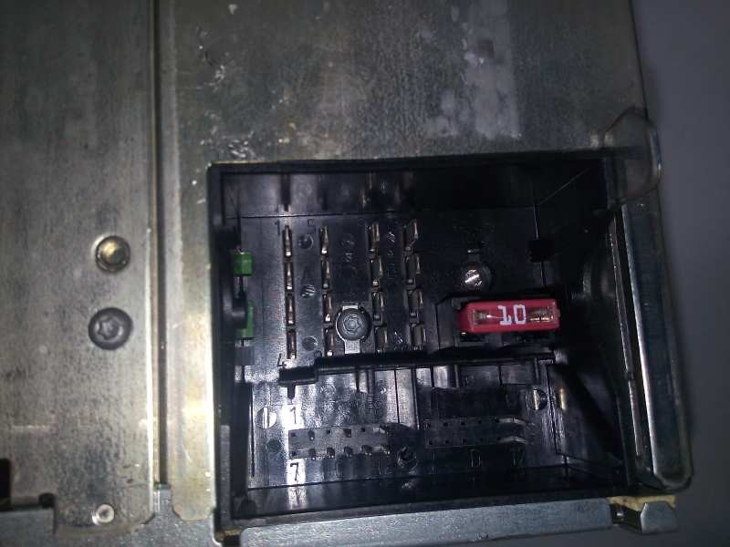 Recambio de sistema audio / radio cd para seat leon (1p1) 1.9 tdi referencia OEM IAM 1P1035152N87-7645671366  RADIO+CD