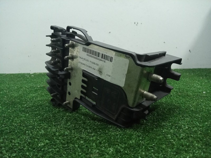 Recambio de caja reles / fusibles para citroën c4 berlina 1.4 16v referencia OEM IAM 9662286180  