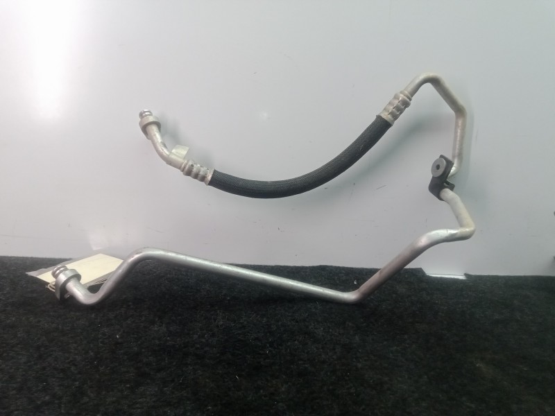 Recambio de tubos aire acondicionado para peugeot 208 1.2 12v vti referencia OEM IAM 9814745180  