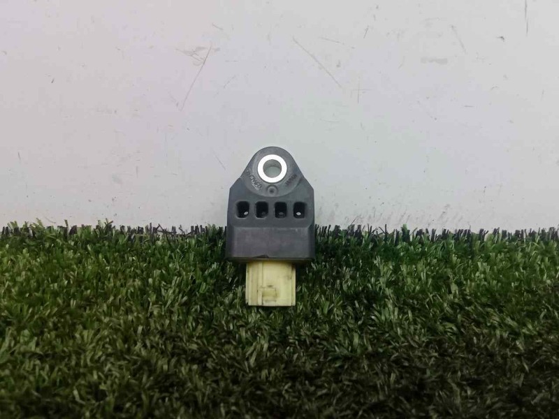 Recambio de sensor impacto airbag para subaru impreza g12 2.0 cat referencia OEM IAM 98231FG000  