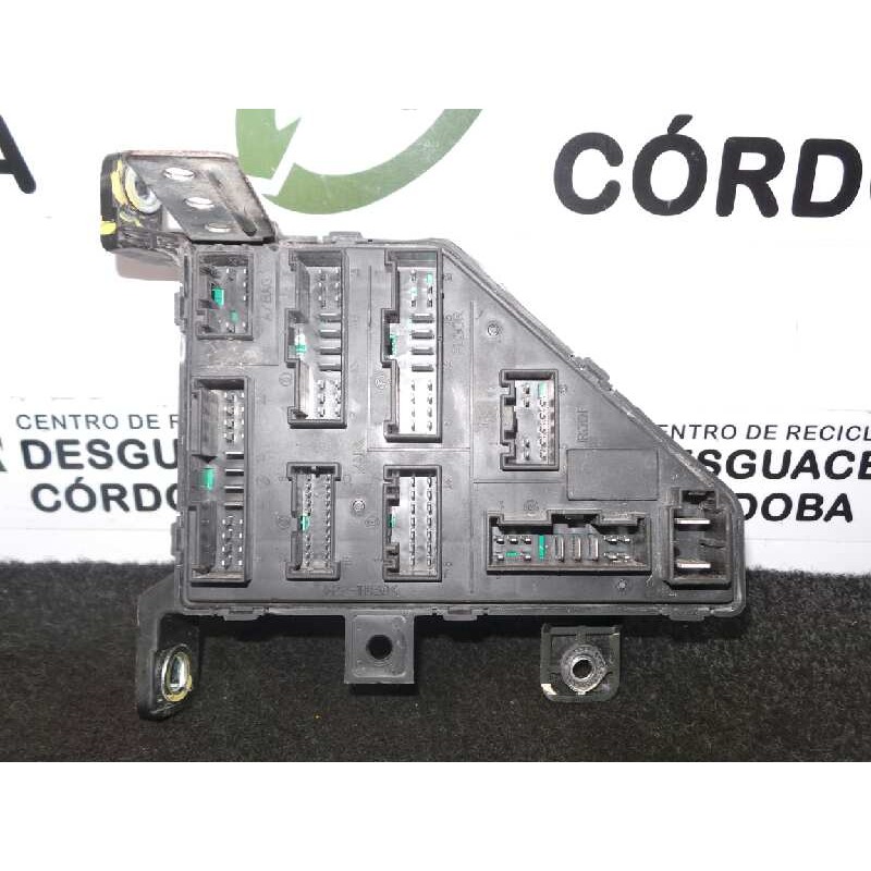 Recambio de caja reles / fusibles para hyundai tucson (jm) 2.0 crdi cat referencia OEM IAM 911102E001  