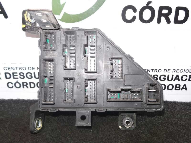 Recambio de caja reles / fusibles para hyundai tucson (jm) 2.0 crdi cat referencia OEM IAM 911102E001  