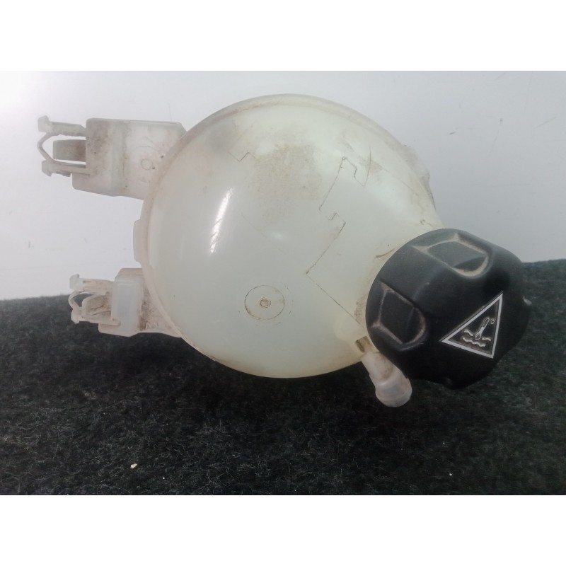 Recambio de deposito expansion para peugeot 208 1.2 12v vti referencia OEM IAM 9800777280  