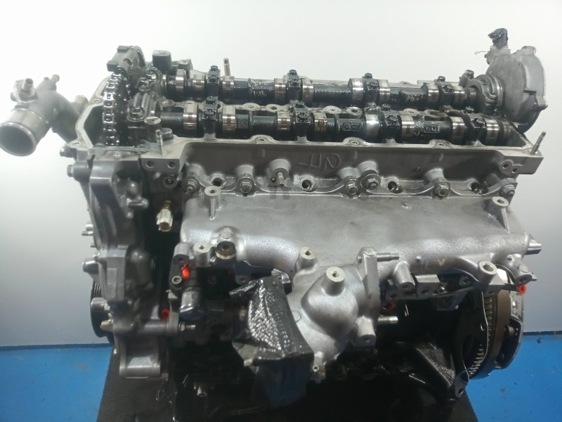 Recambio de motor completo para toyota hilux (kun) referencia OEM IAM 2GDFTV DENSO SIN TAPA BALANCINES