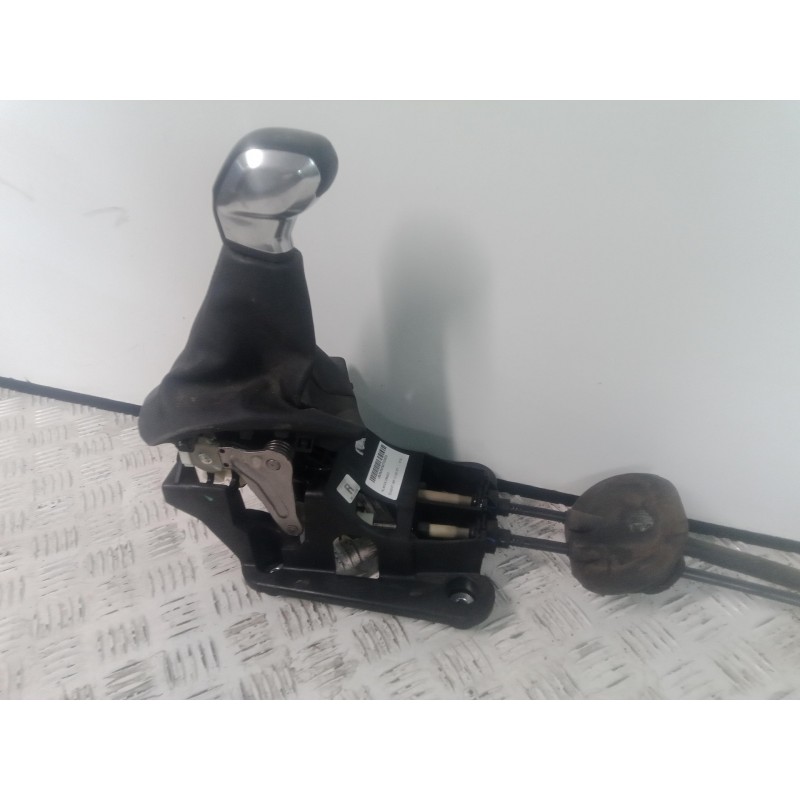 Recambio de palanca cambio para peugeot 208 1.2 12v vti referencia OEM IAM 1000413815  