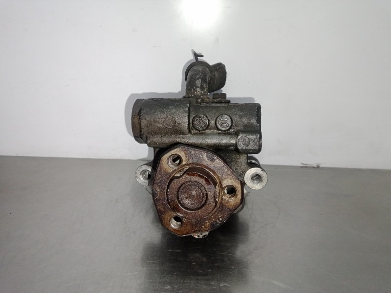 Recambio de bomba direccion para seat ibiza (6k1) referencia OEM IAM 6M0422154F  SIN.POLEA