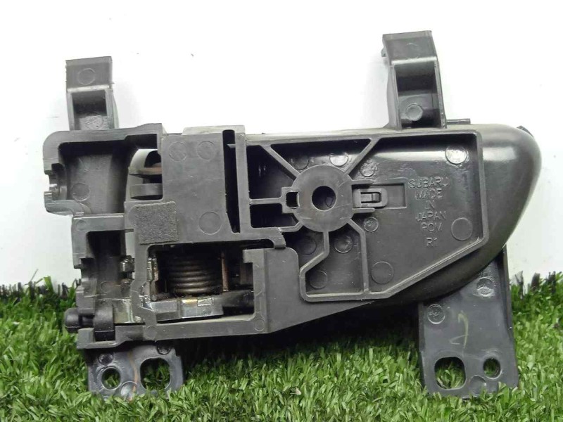 Recambio de maneta interior trasera derecha para subaru impreza g12 2.0 cat referencia OEM IAM 61051FG021JG  