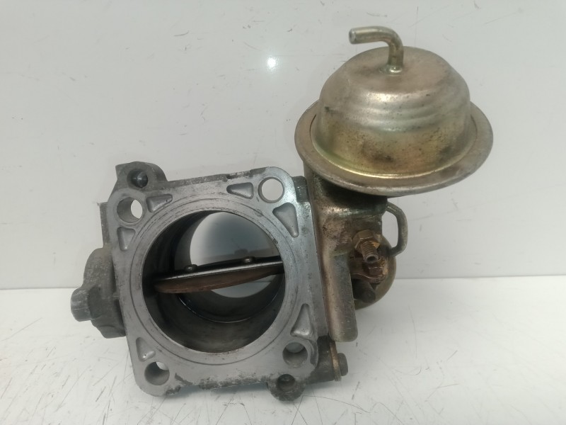 Recambio de caja mariposa para toyota avensis berlina (t 22) 2.0 turbodiesel cat referencia OEM IAM 64020-0111  