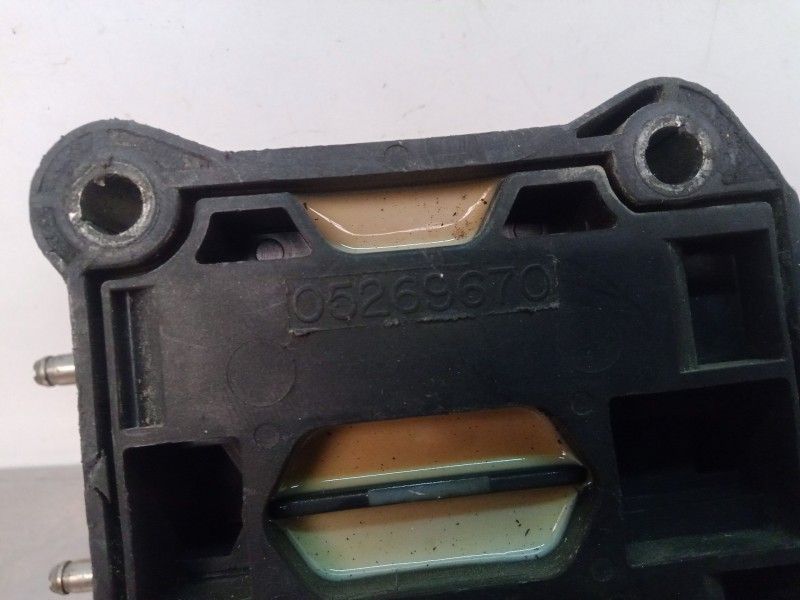 Recambio de bobina encendido para chrysler voyager (gs) 2.0 16v cat referencia OEM IAM 05269670  
