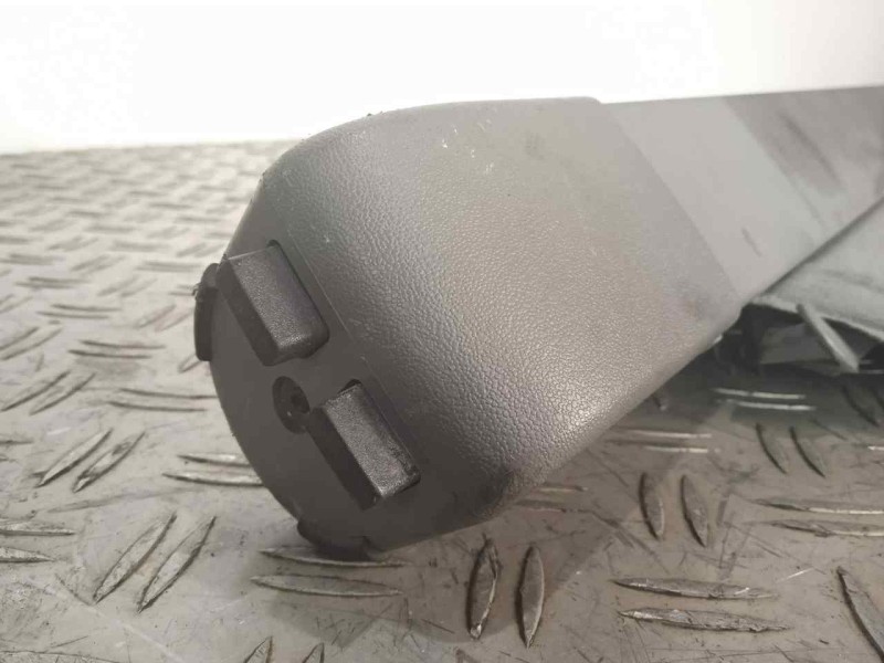 Recambio de bandeja trasera para renault scenic ii 1.9 dci diesel referencia OEM IAM 8200278676 ENROLLABLE 