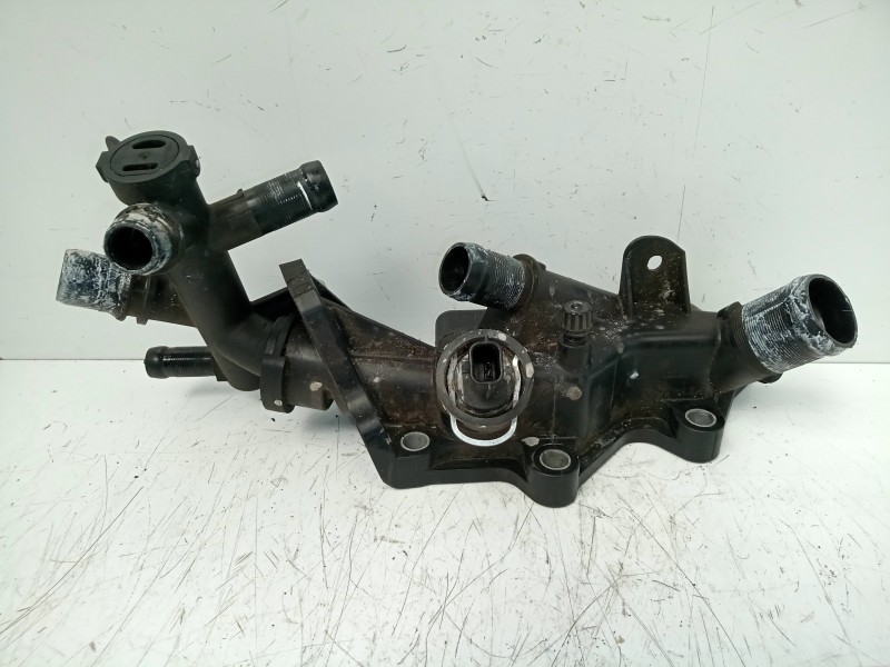 Recambio de termostato para dacia sandero 0.9 tce cat referencia OEM IAM 110608635R CUERPO 