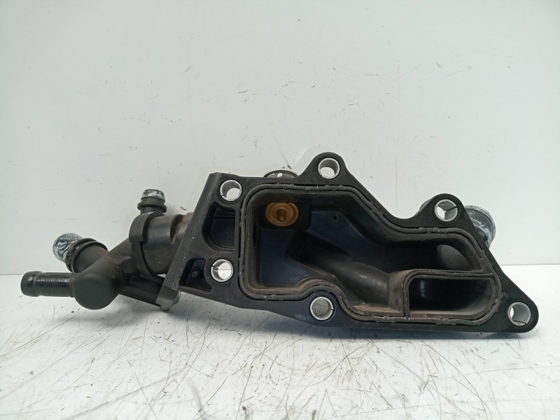 Recambio de termostato para dacia sandero 0.9 tce cat referencia OEM IAM 110608635R CUERPO 