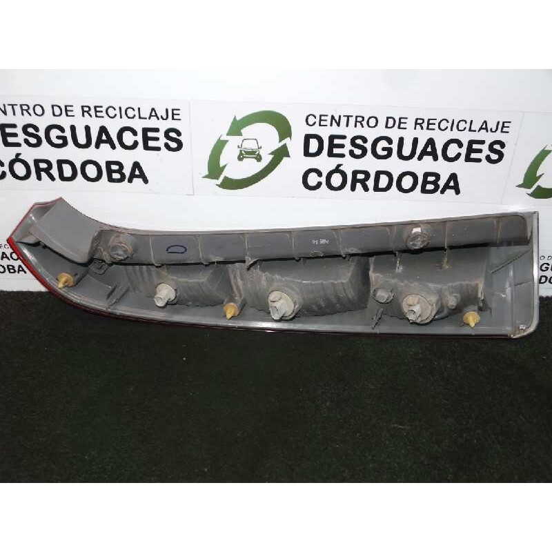 Recambio de piloto trasero derecho para honda stream (rn1/3) 1.7i es referencia OEM IAM   