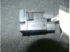 Recambio de warning para ssangyong family 2.5 d referencia OEM IAM 852400351-940711  4 PINES 2