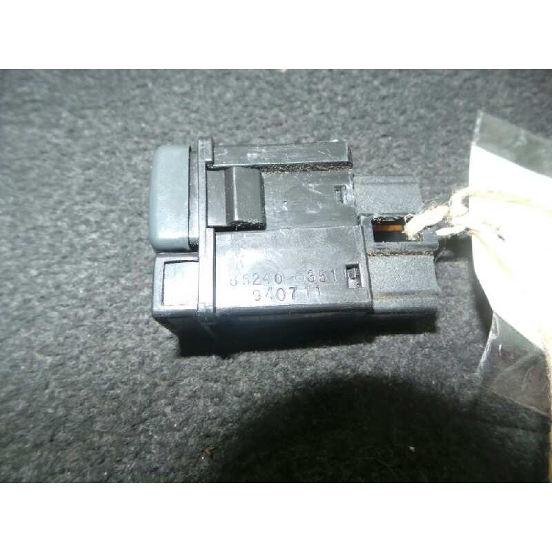 Recambio de warning para ssangyong family 2.5 d referencia OEM IAM 852400351-940711  4 PINES