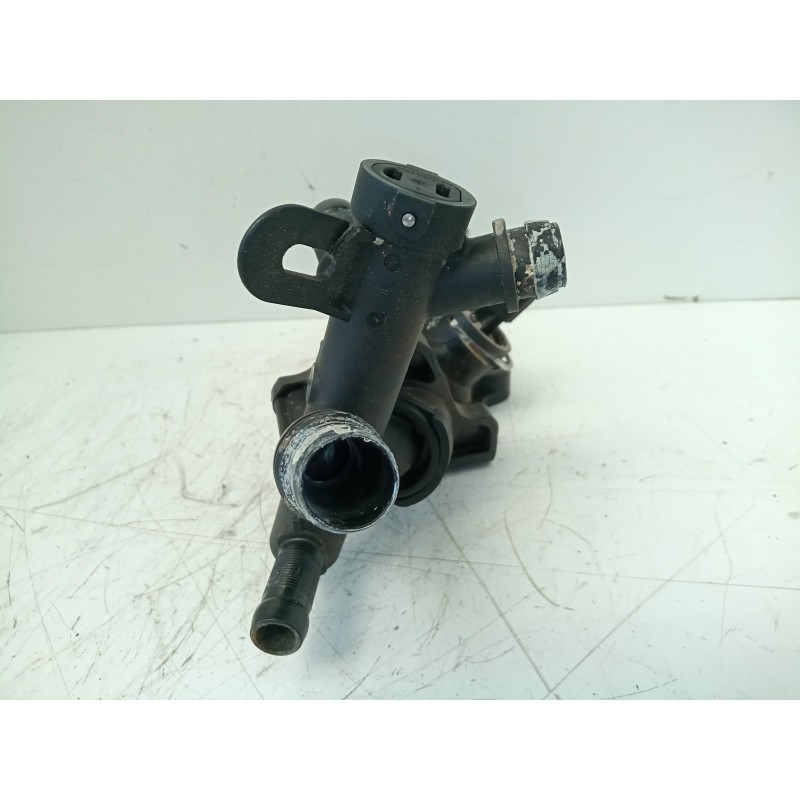 Recambio de termostato para dacia sandero 0.9 tce cat referencia OEM IAM 110608635R CUERPO 