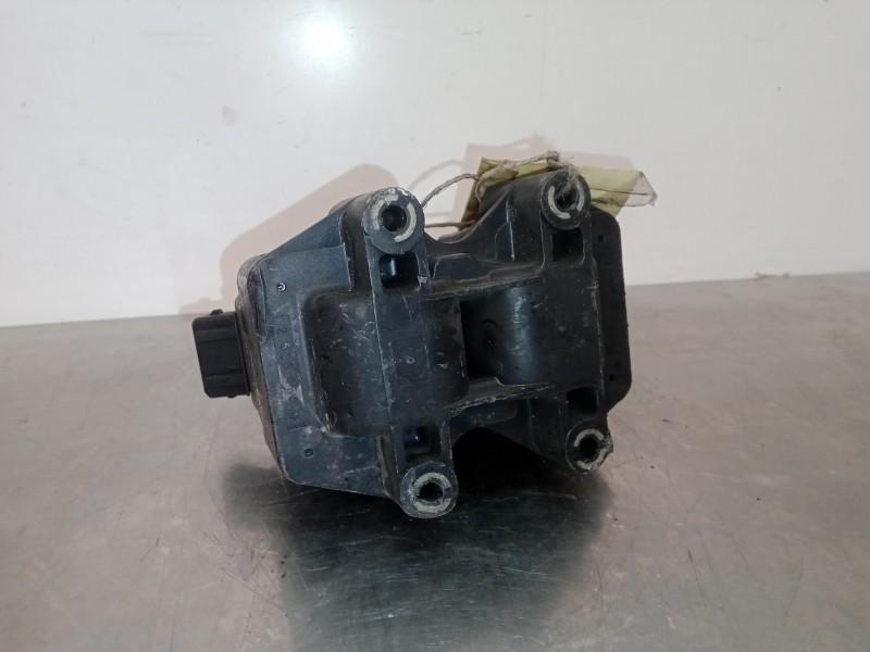 Recambio de bobina encendido para opel vectra b berlina 1.8 16v cat referencia OEM IAM 2526055A  