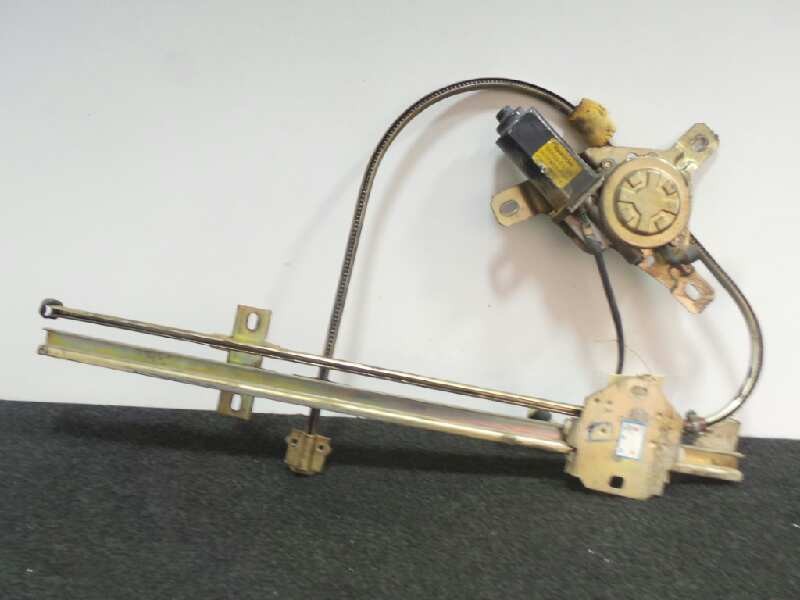 Recambio de elevalunas delantero derecho para ssangyong family 2.5 d referencia OEM IAM 8686003100 ELECTRICO 2 PINES