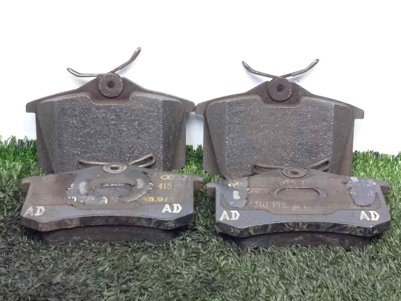 Recambio de pastillas frenos traseras para volkswagen polo (6r1) 1.4 fsi referencia OEM IAM   