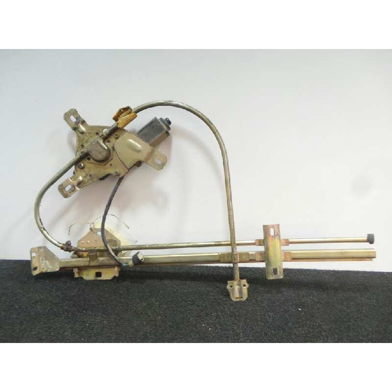 Recambio de elevalunas delantero derecho para ssangyong family 2.5 d referencia OEM IAM 8686003100 ELECTRICO 2 PINES
