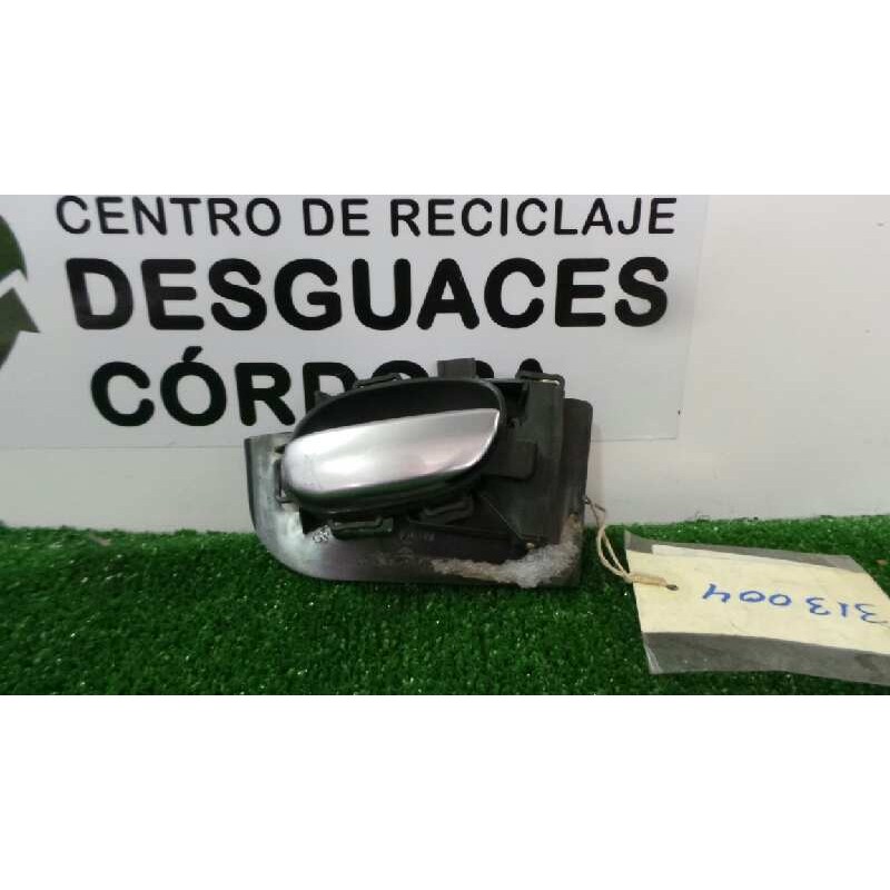 Recambio de maneta interior delantera derecha para peugeot 206 berlina referencia OEM IAM   