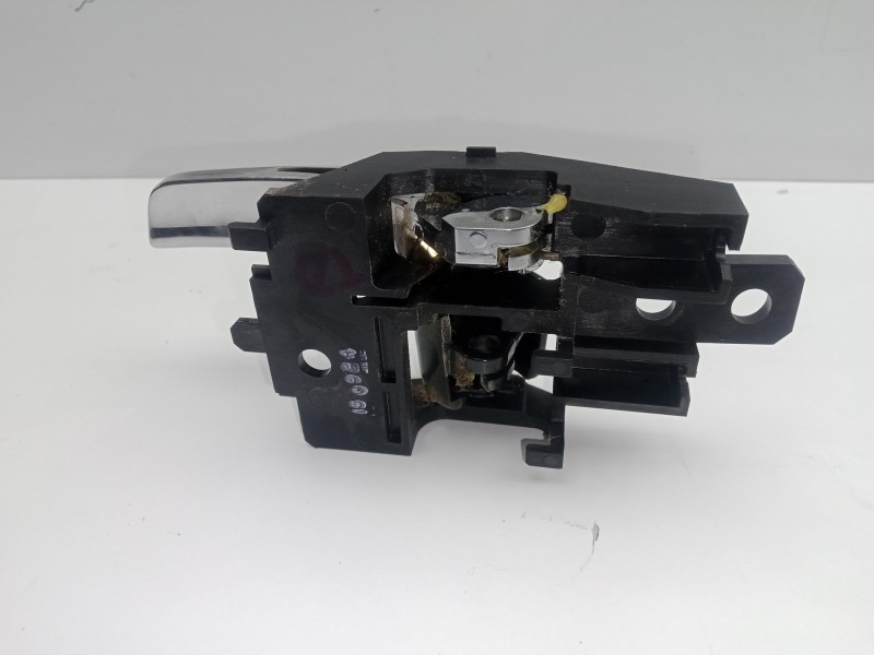 Recambio de maneta interior trasera derecha para mitsubishi asx (ga0w) 2.2 di-d cat referencia OEM IAM   