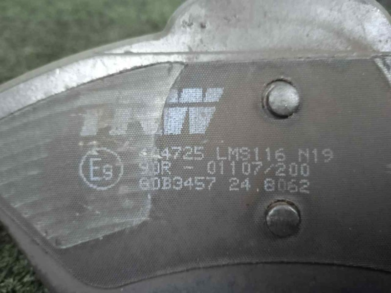 Recambio de pastillas frenos delanteras para toyota yaris 1.5 16v cat (híbrido) referencia OEM IAM 044650D120 TRW 