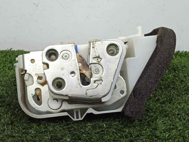 Recambio de cerradura puerta trasera derecha para subaru impreza g12 2.0 cat referencia OEM IAM 61051FG021JG 2.PINES 