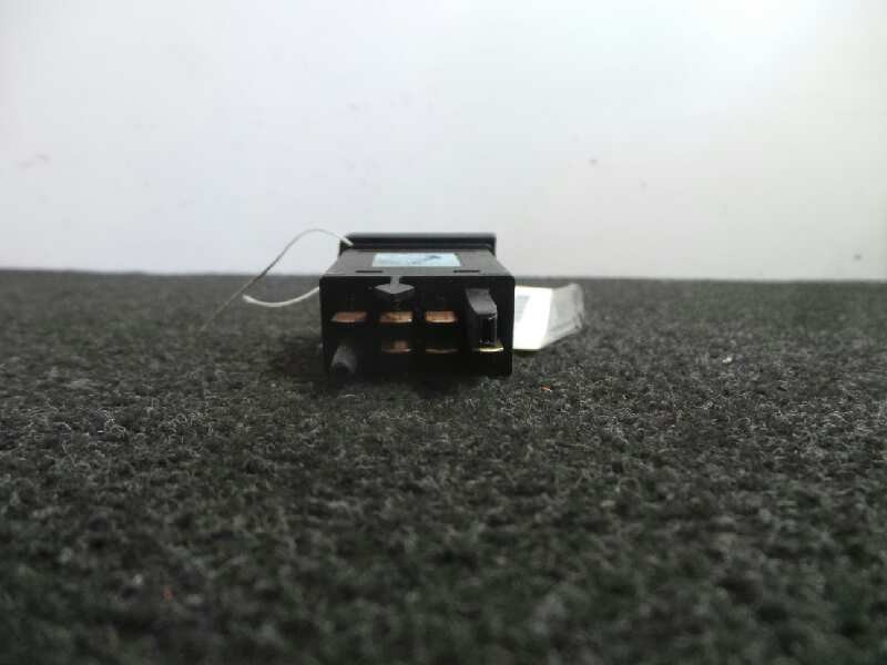 Recambio de boton luneta termica para volkswagen golf iv berlina (1j1) 1.6 16v referencia OEM IAM 1J0959621C  