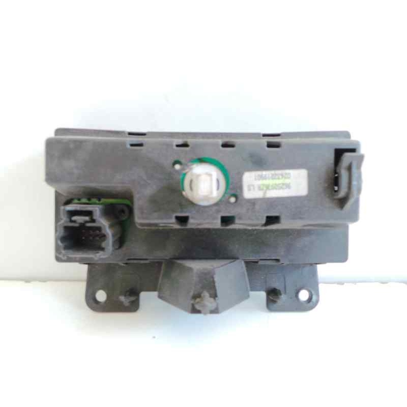 Recambio de pantalla multifuncion para peugeot 206 berlina referencia OEM IAM 96250976ZR  