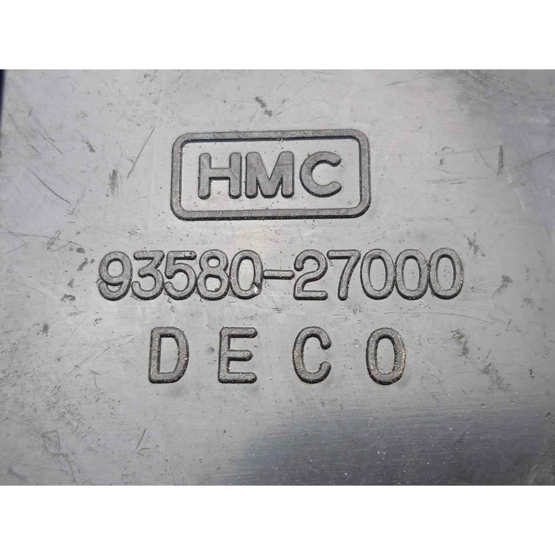 Recambio de mando elevalunas delantero derecho para hyundai coupe (j2) 1.6 16v cat referencia OEM IAM 9358027000  