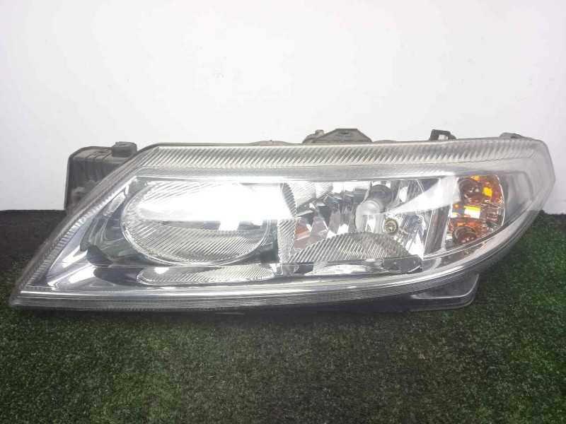 Recambio de faro izquierdo para renault laguna ii (bg0) 1.6 referencia OEM IAM 8200002845-89004687 01-05 