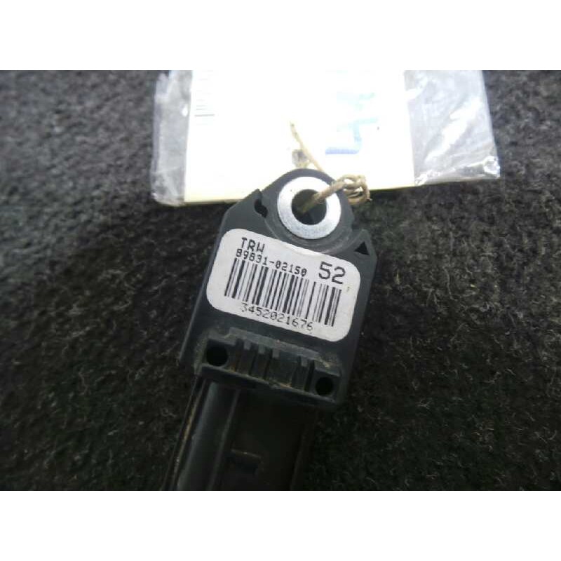 Recambio de sensor para toyota auris 1.4 turbodiesel cat referencia OEM IAM 3452021676-8983102150 LATERAL 