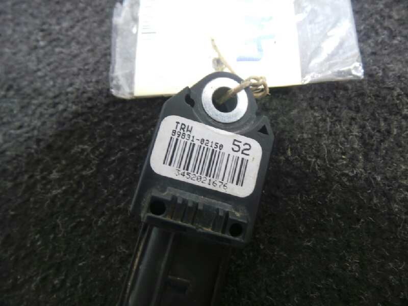 Recambio de sensor para toyota auris 1.4 turbodiesel cat referencia OEM IAM 3452021676-8983102150 LATERAL 