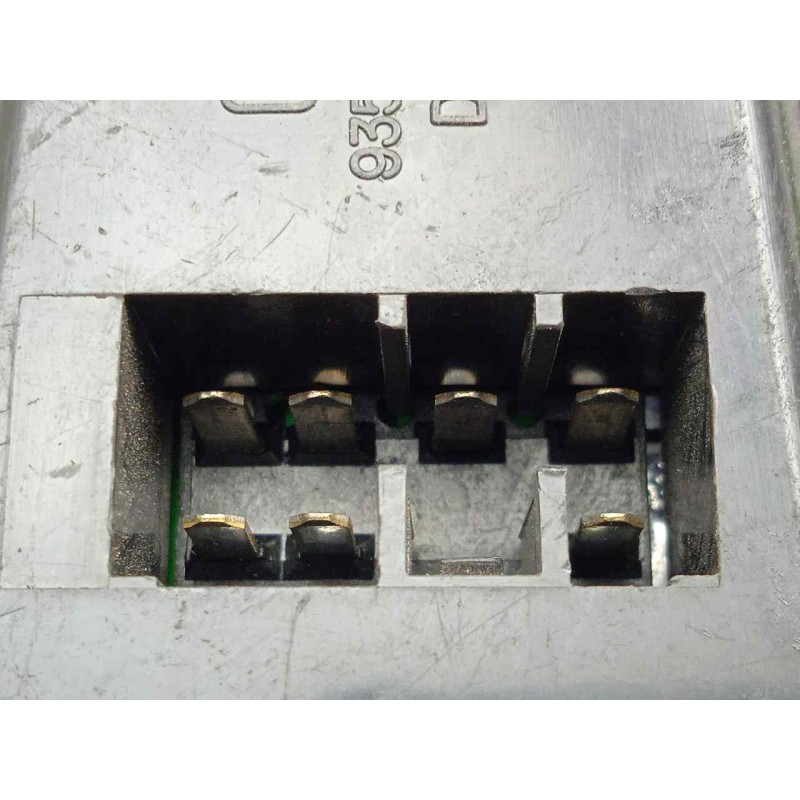 Recambio de mando elevalunas delantero derecho para hyundai coupe (j2) 1.6 16v cat referencia OEM IAM 9358027000  