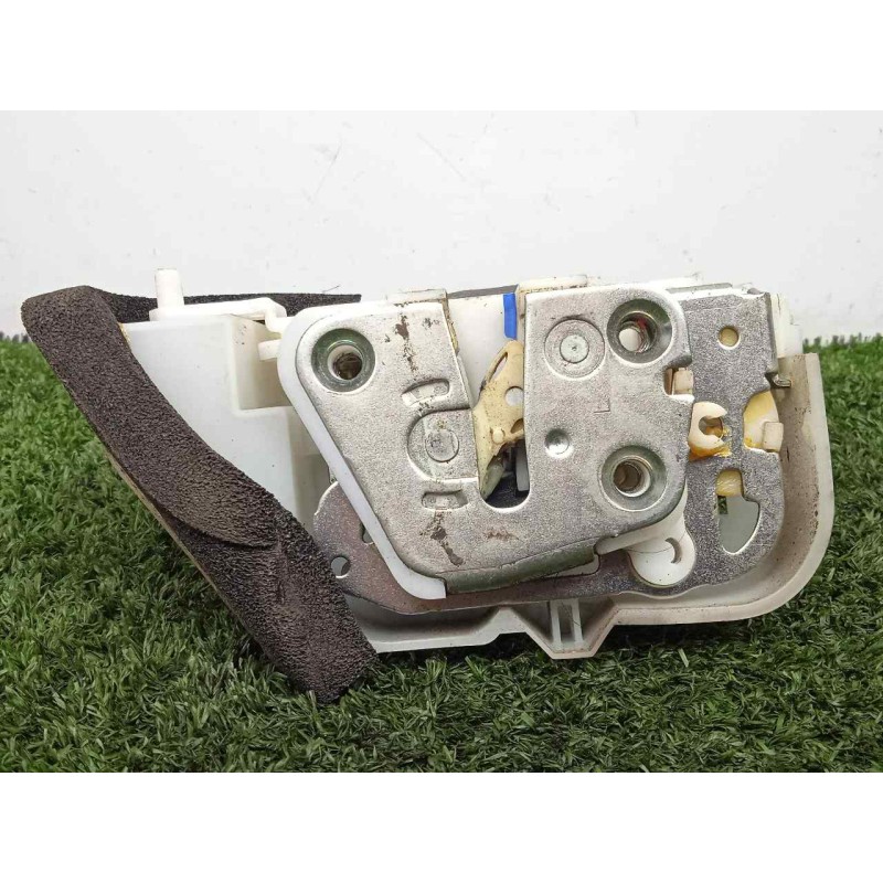 Recambio de cerradura puerta trasera izquierda para subaru impreza g12 2.0 cat referencia OEM IAM 61051FG031JG 2.PINES 
