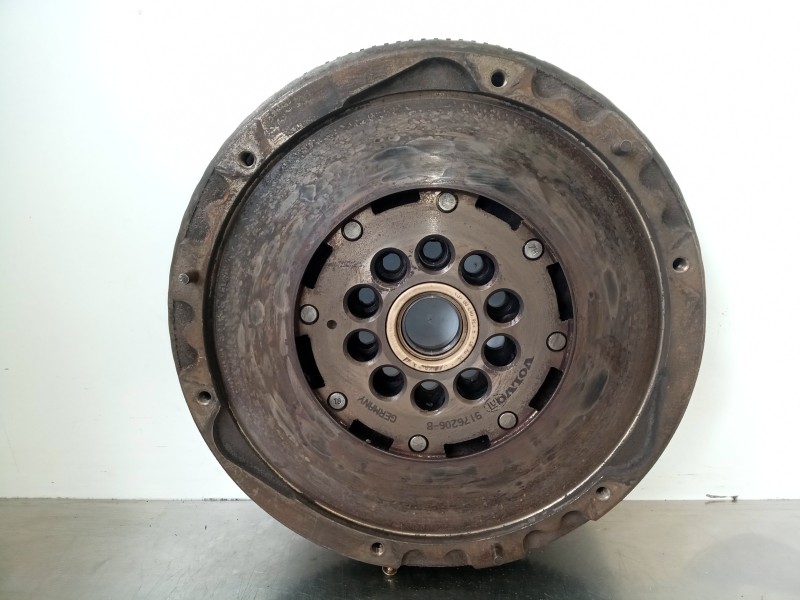 Recambio de volante motor para volvo v70 familiar 2.4 turbo cat referencia OEM IAM 9176206B  