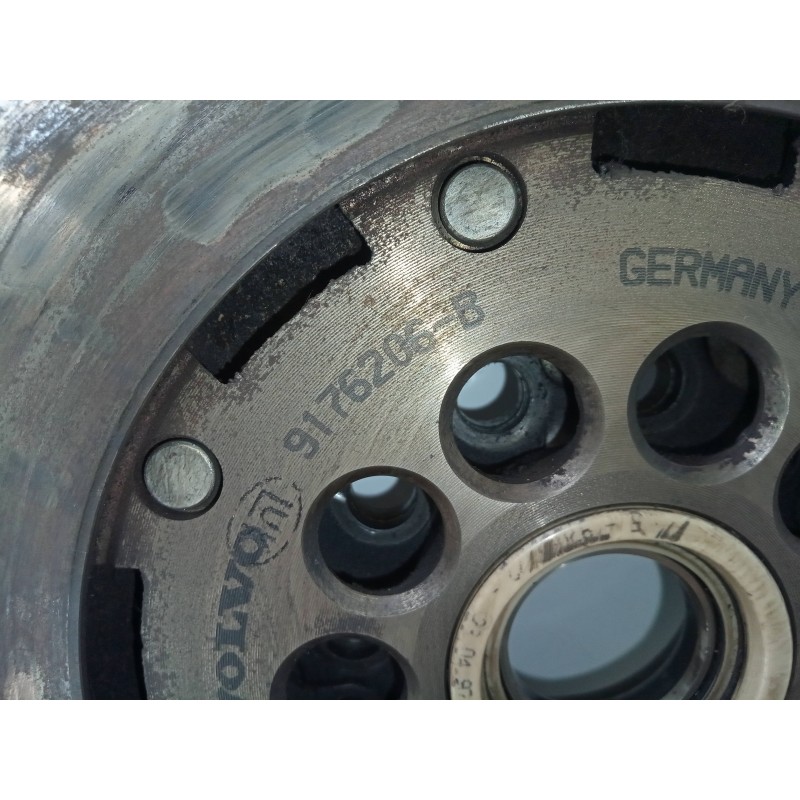 Recambio de volante motor para volvo v70 familiar 2.4 turbo cat referencia OEM IAM 9176206B  