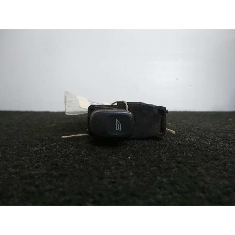 Recambio de mando elevalunas trasero izquierdo para volvo s40 berlina 1.6 cat referencia OEM IAM 30889757  5 PINES