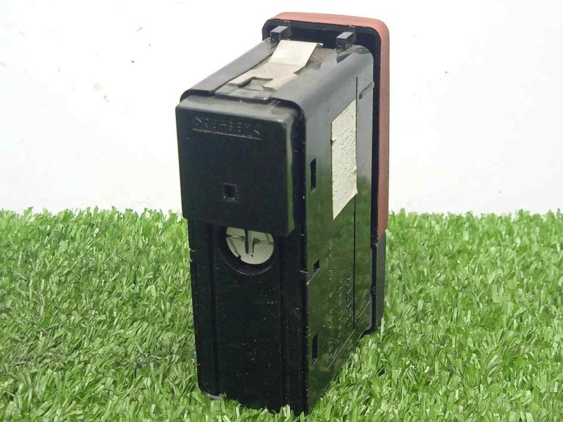 Recambio de warning para land rover range rover (lm) 3.0 td6 referencia OEM IAM 61316901768-YUG000210PUY 6.PINES 