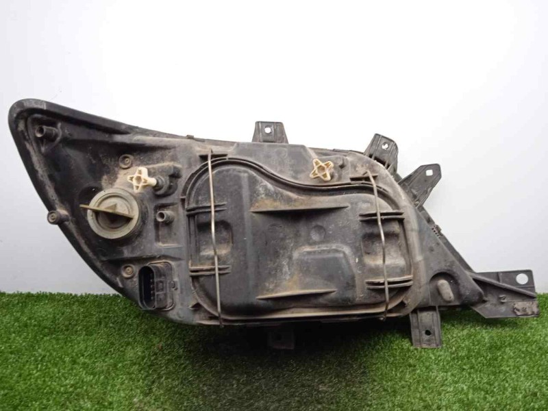 Recambio de faro izquierdo para mercedes-benz sprinter 02.00  combi 2.2 cdi cat referencia OEM IAM SINREFERENCIA 00-03 - H1+H1+H