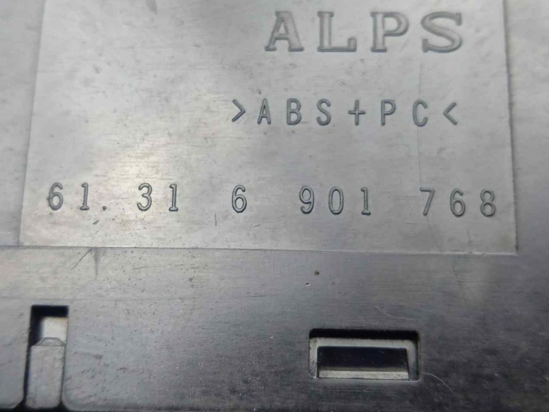 Recambio de warning para land rover range rover (lm) 3.0 td6 referencia OEM IAM 61316901768-YUG000210PUY 6.PINES 