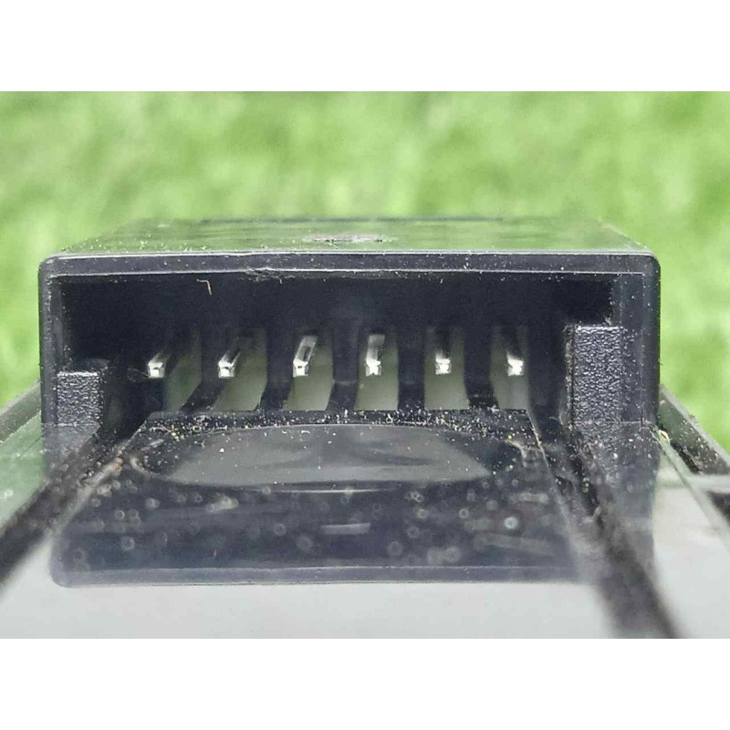 Recambio de warning para land rover range rover (lm) 3.0 td6 referencia OEM IAM 61316901768-YUG000210PUY 6.PINES 