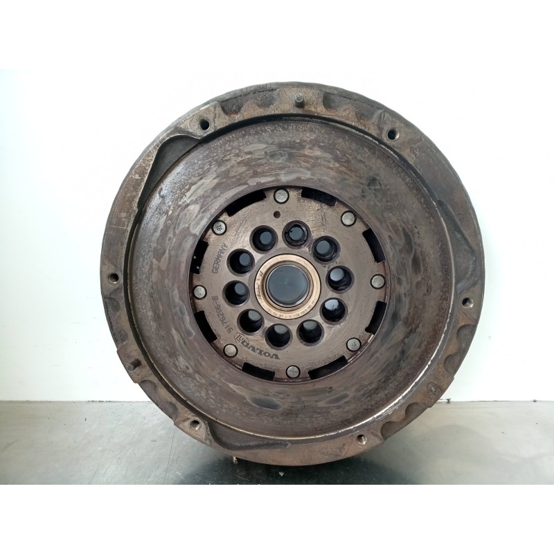 Recambio de volante motor para volvo v70 familiar 2.4 turbo cat referencia OEM IAM 9176206B  