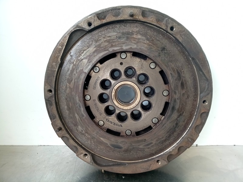 Recambio de volante motor para volvo v70 familiar 2.4 turbo cat referencia OEM IAM 9176206B  